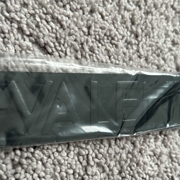 Brand NEW Xtra-Small Black Valentino Belt gold hardware - Picture 2 of 5